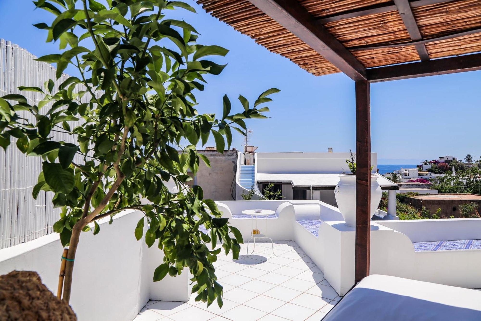 Quartara Boutique Hotel Panarea Exterior foto
