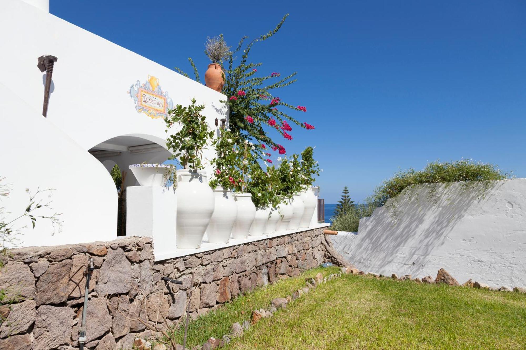 Quartara Boutique Hotel Panarea Exterior foto